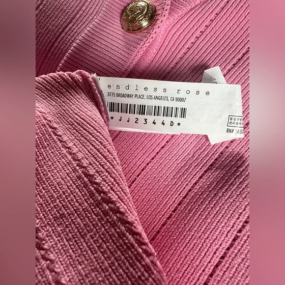 NWT Anthropologie- ENDLESS ROSE Shank Button V Neckline Knit Mini Dress. Size M. - Picture 13 of 15